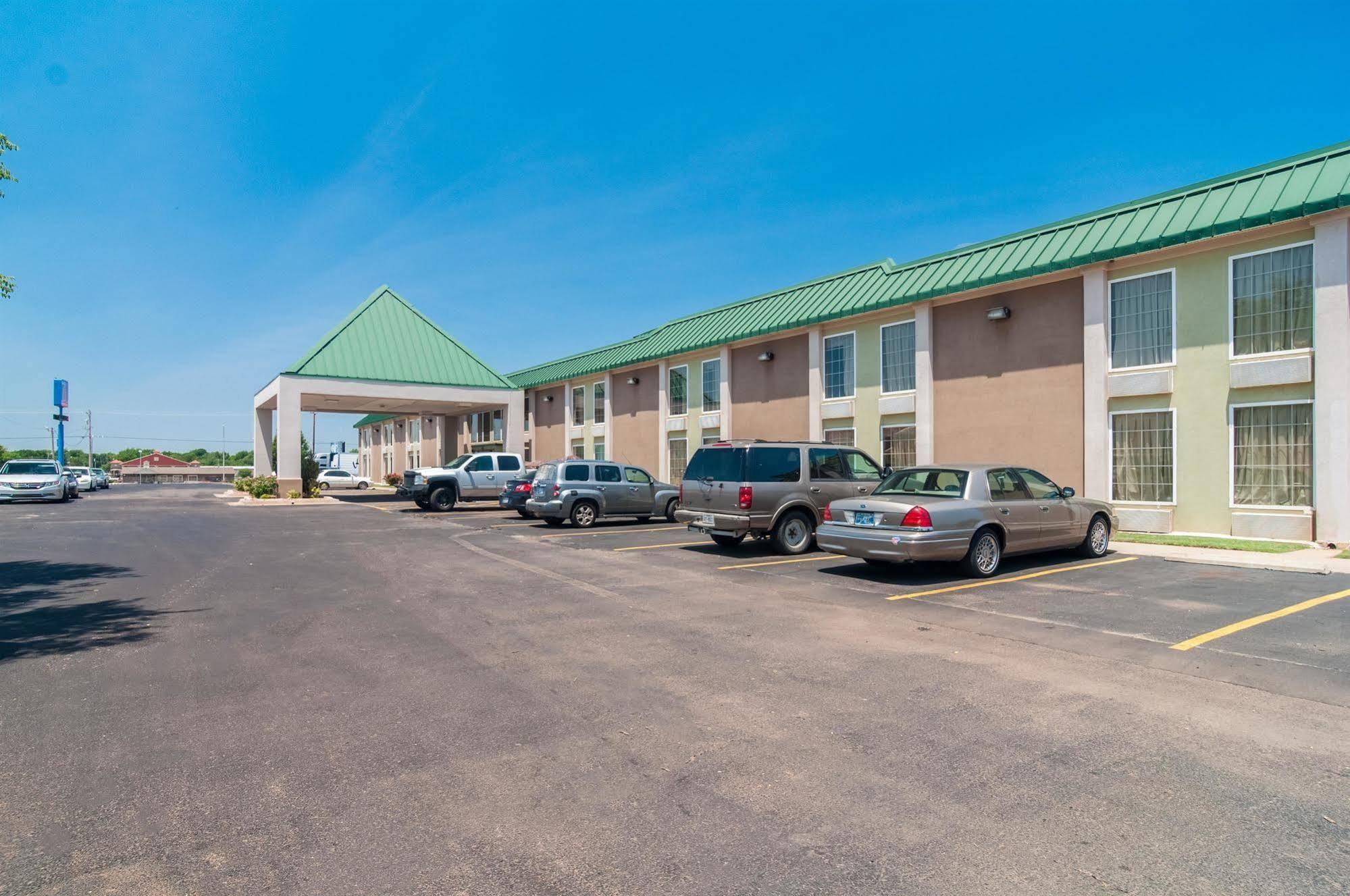 Studio 6 Oklahoma City Exterior photo